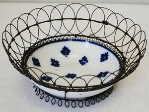 Picture of Early 1800’s bread basket