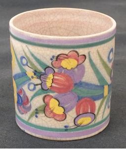 Picture of Poole cup by Margaret Holder 1925-34