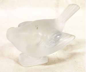 Picture of Lalique Sparrow bird crystal figurine
